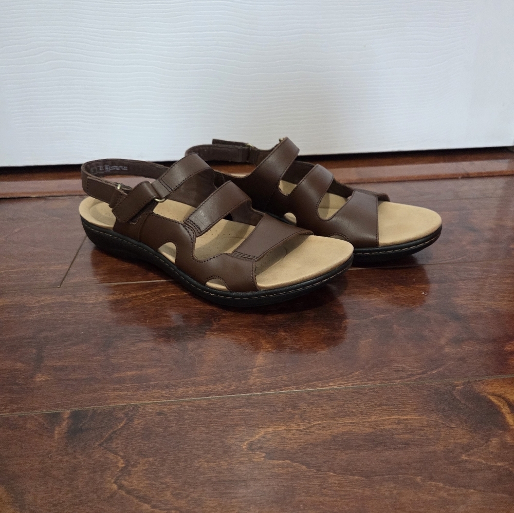 Clarks Collection Laurieann Brown Leather Round Toe Sandals Size 10M Women - Picture 8 of 13